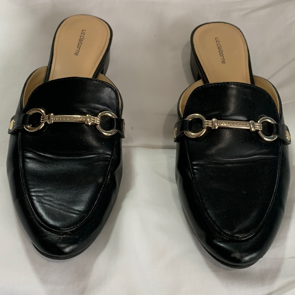 Size 8 Liz Clairborne mule slides
